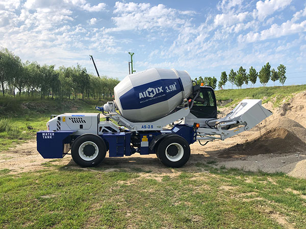 Self Loading Concrete Mixer: Best Models To Choose From
