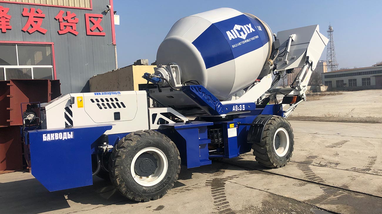 Self Loading Concrete Mixer