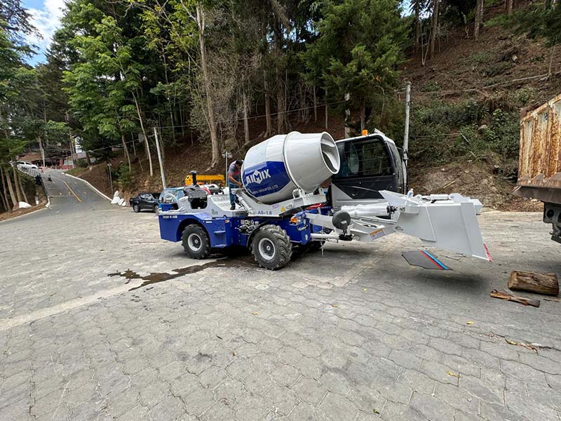 self loading concrete mixer